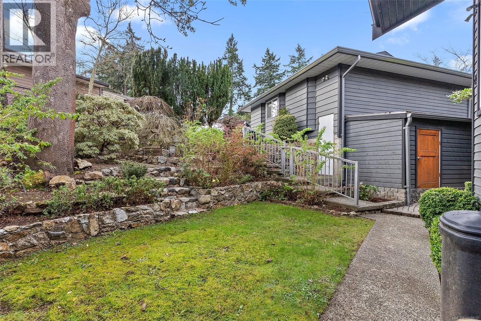 46 Falstaff Pl, View Royal