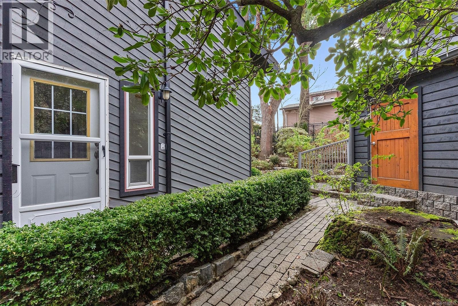 46 Falstaff Pl, View Royal