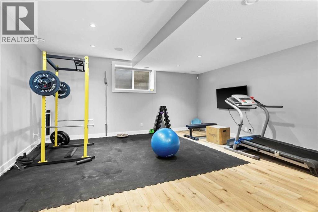 Single Family House for Sale in   Street NW Banff Trail Calgary 