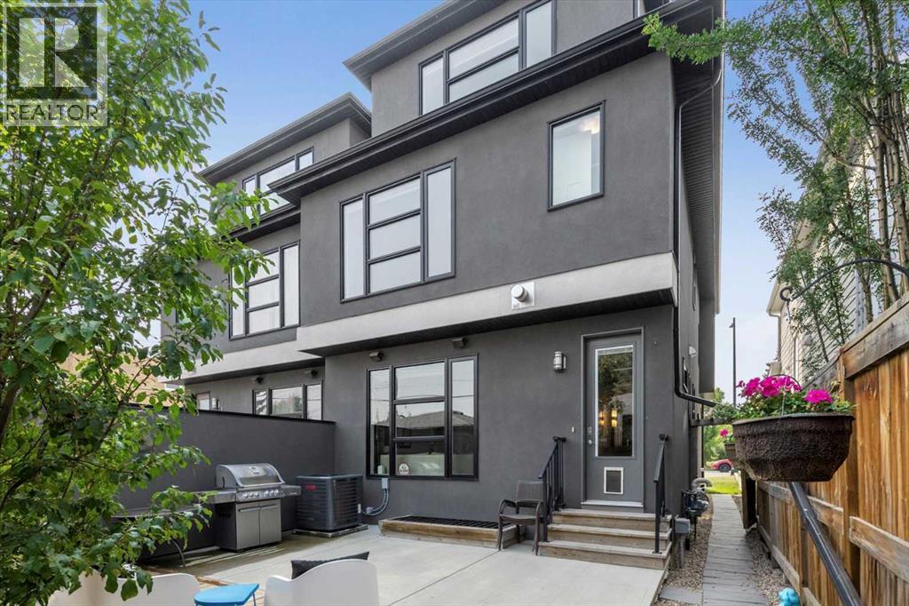 Single Family House for Sale in   Street NW Banff Trail Calgary 