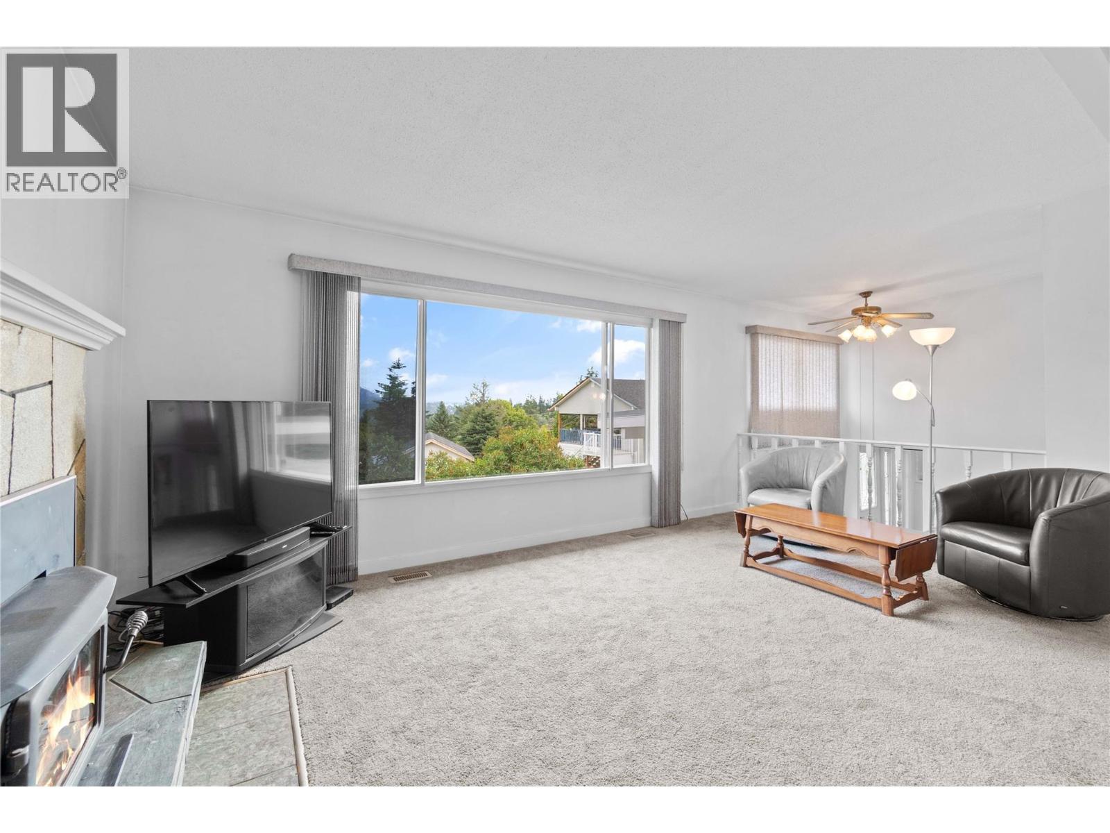 1431 15 Street SE, Salmon Arm