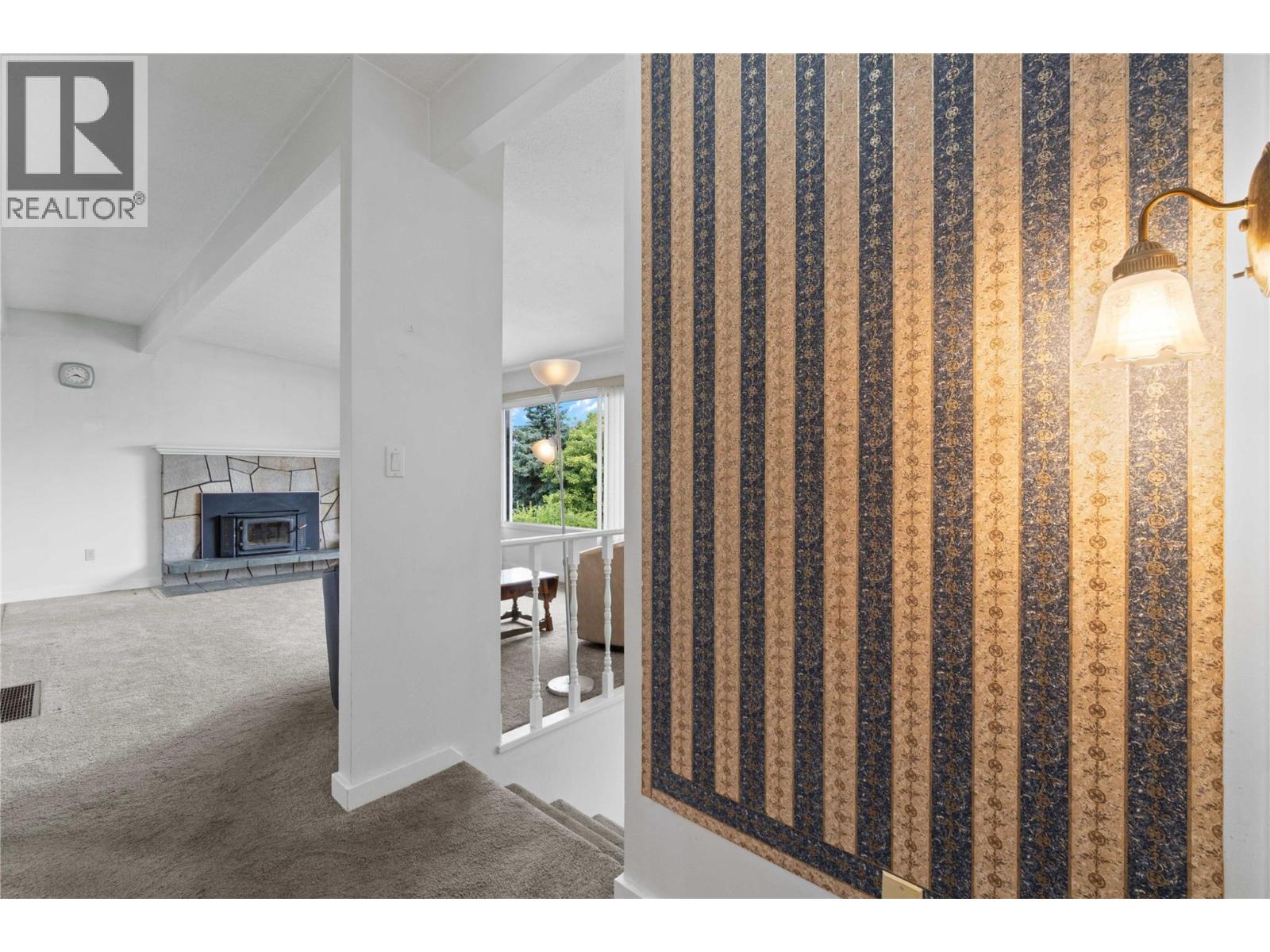 1431 15 Street SE, Salmon Arm