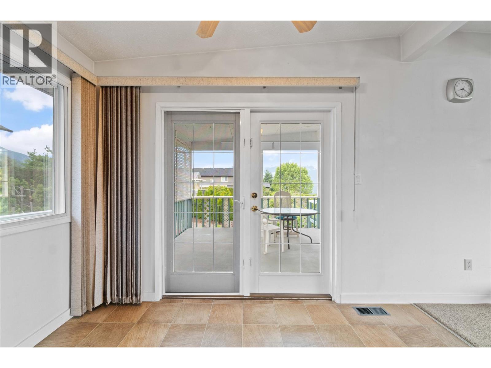 1431 15 Street SE, Salmon Arm