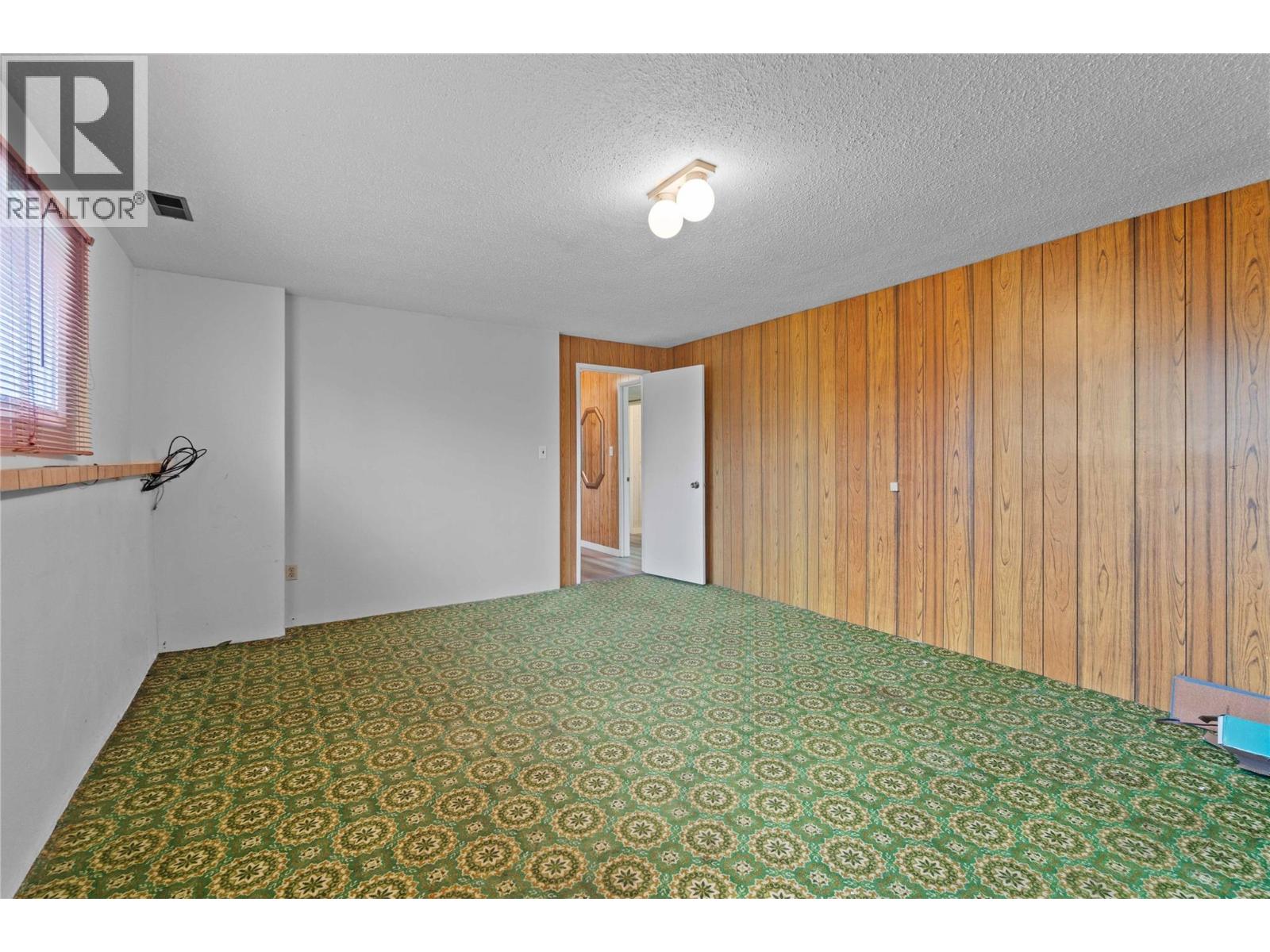 1431 15 Street SE, Salmon Arm