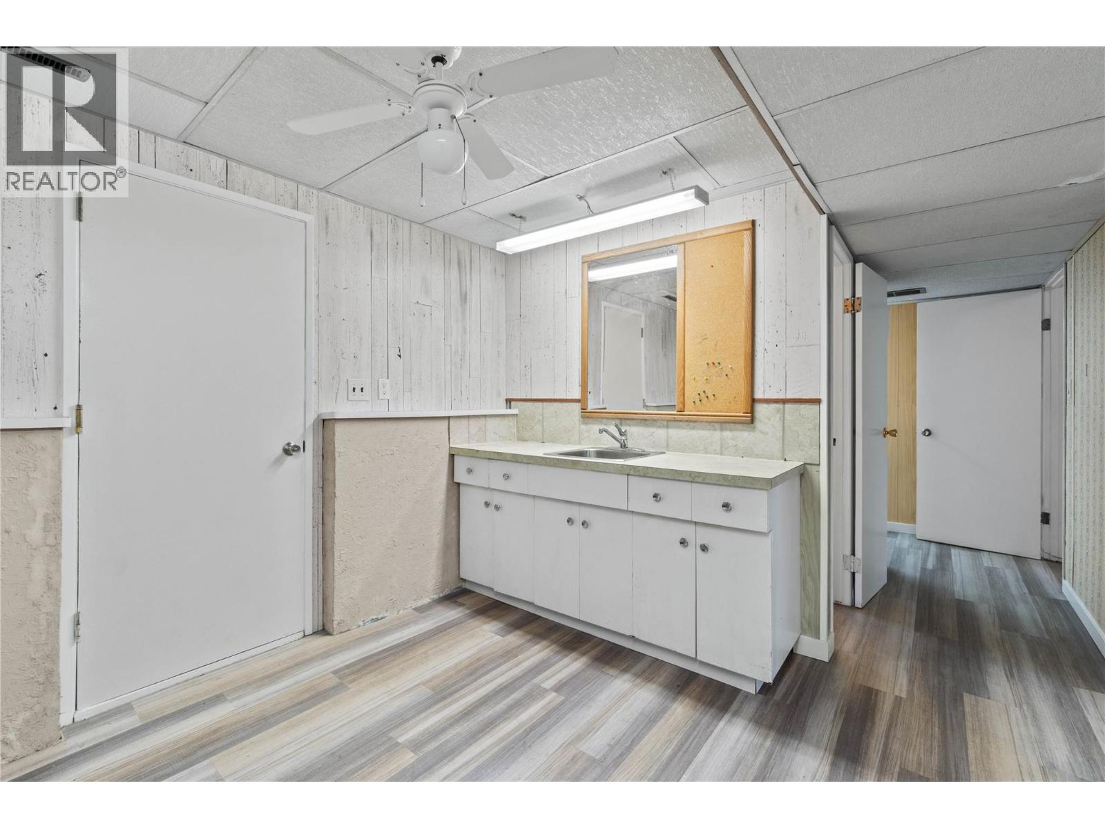 1431 15 Street SE, Salmon Arm