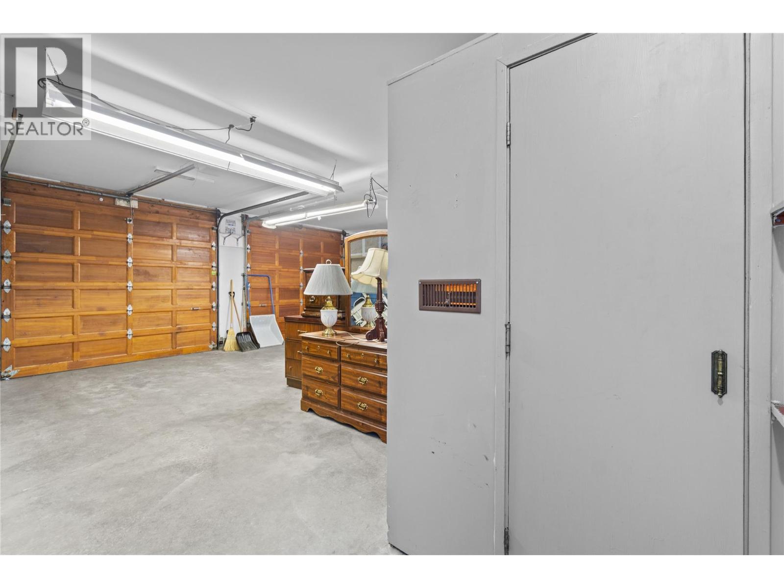 1431 15 Street SE, Salmon Arm