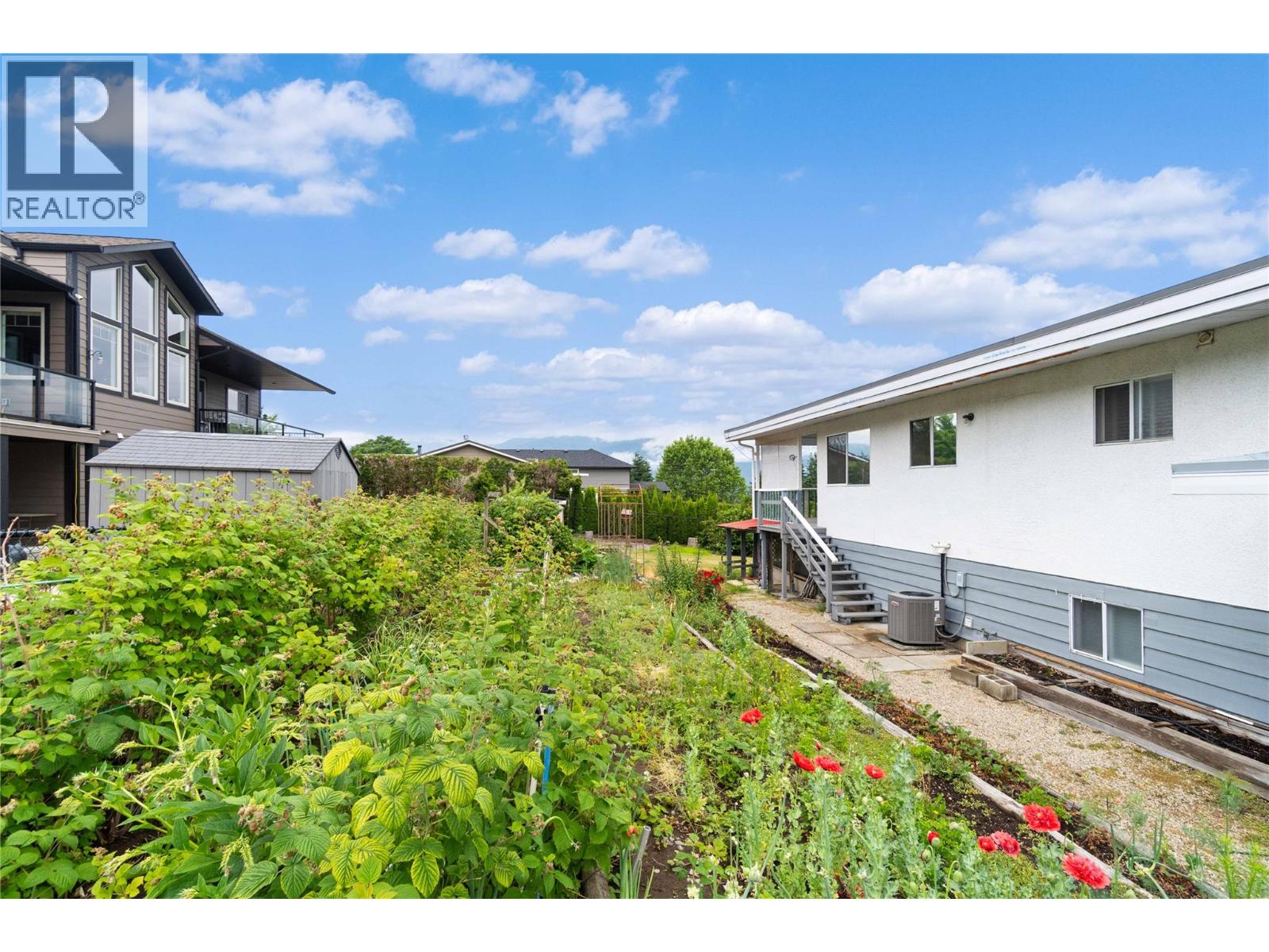 1431 15 Street SE, Salmon Arm