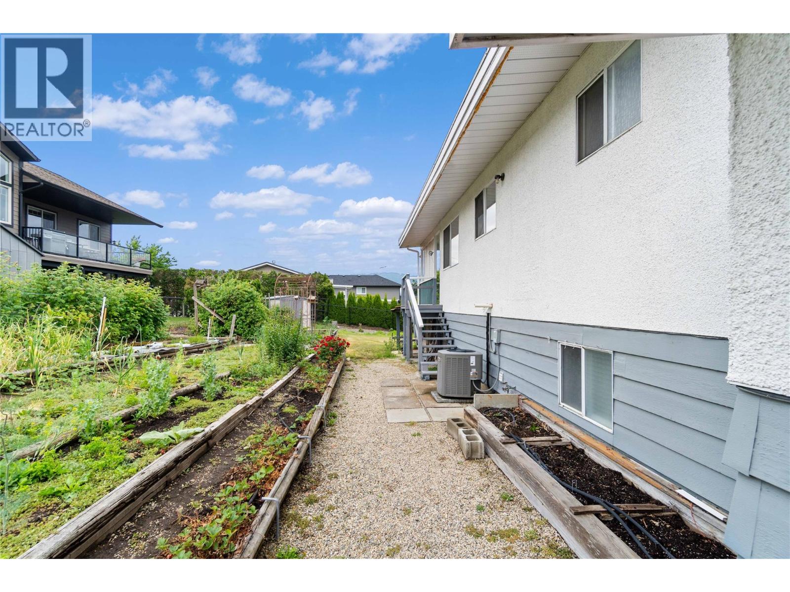 1431 15 Street SE, Salmon Arm