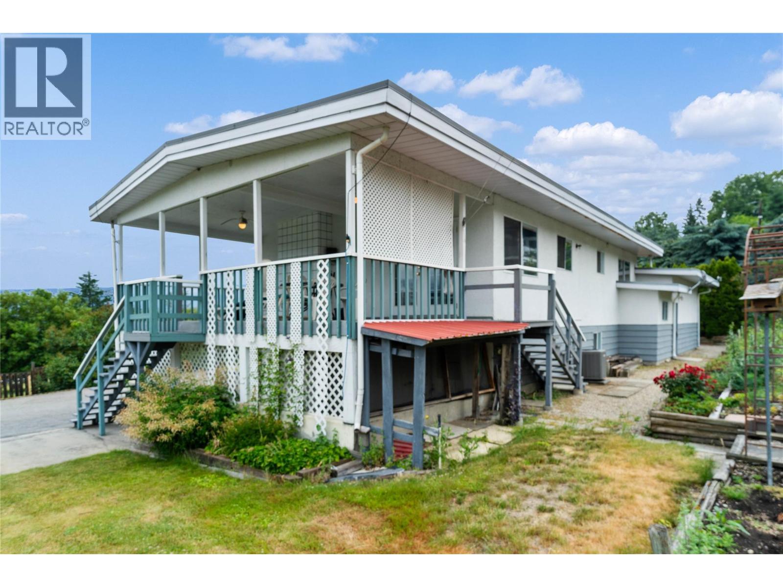 1431 15 Street SE, Salmon Arm