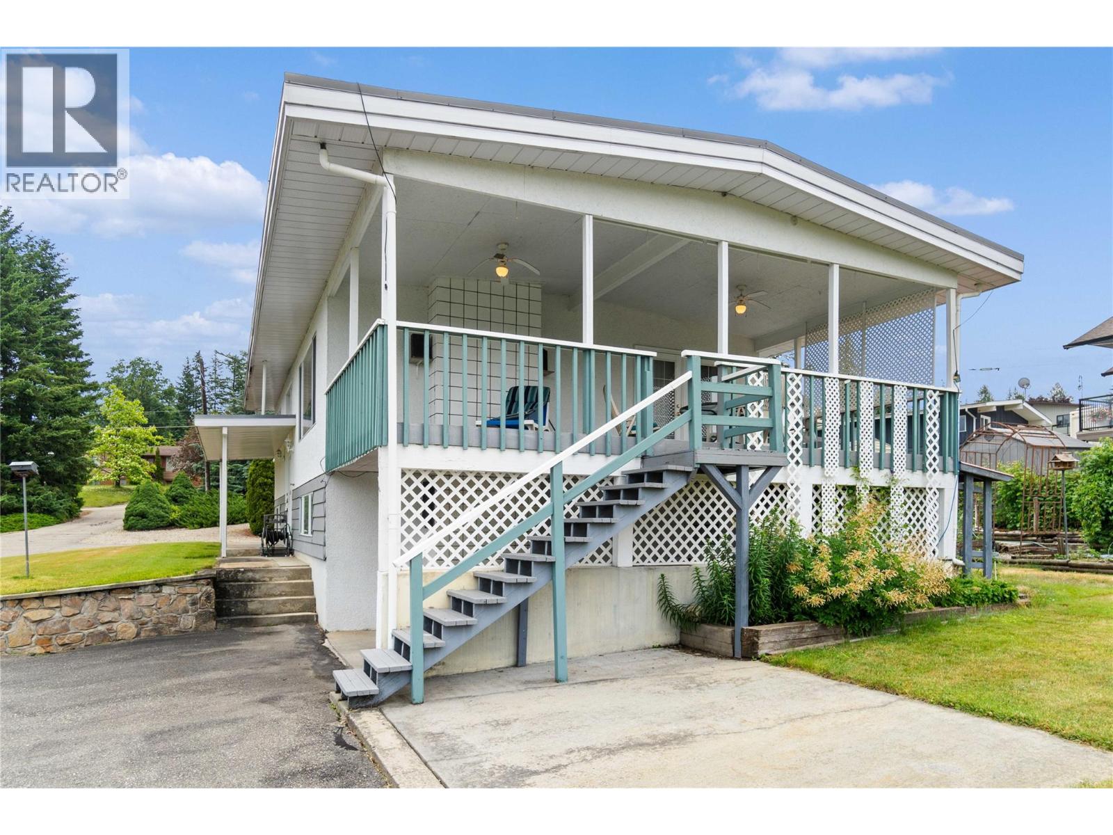 1431 15 Street SE, Salmon Arm