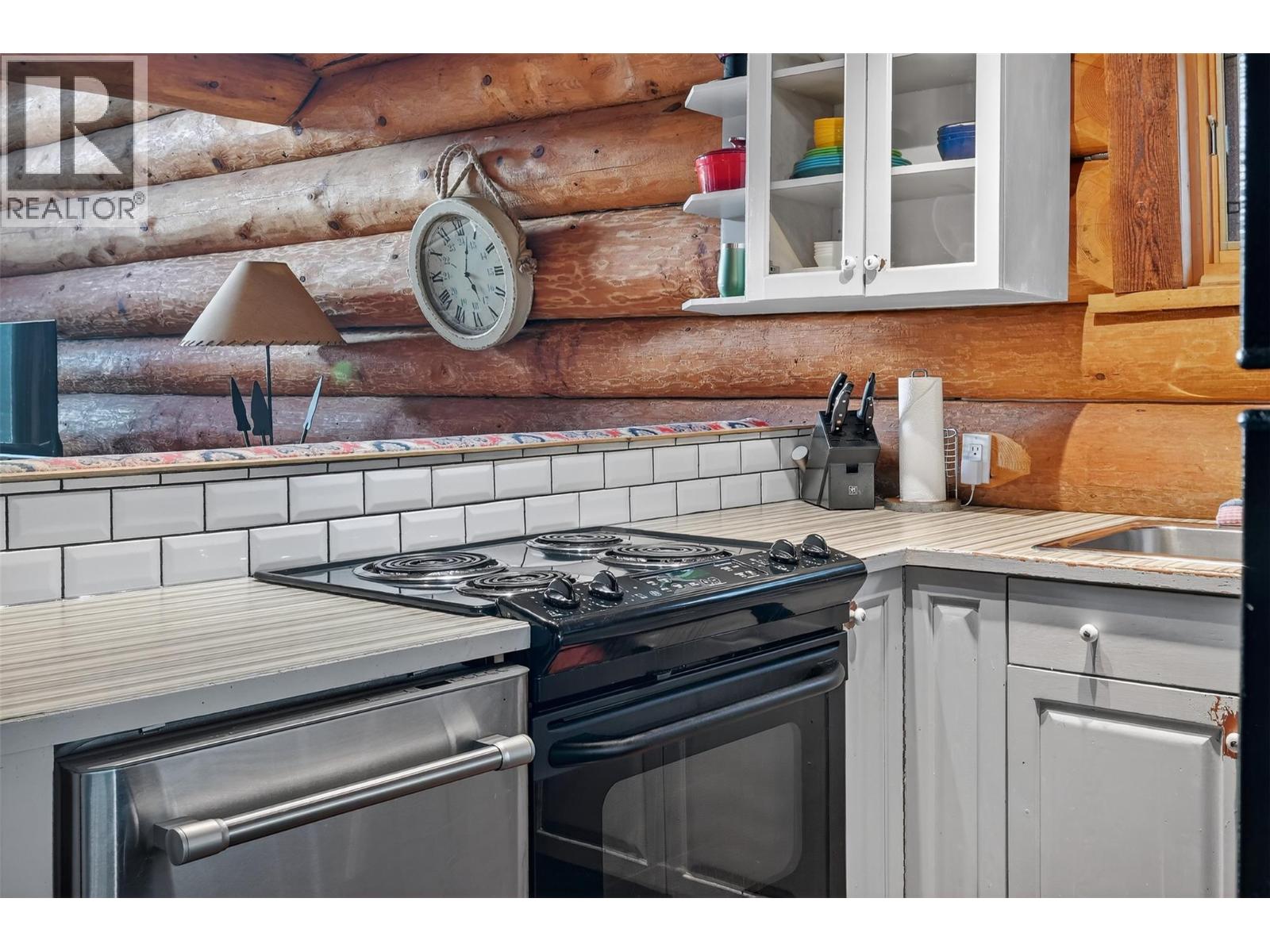 8437 Bighorn Sheep Lane, Canal Flats