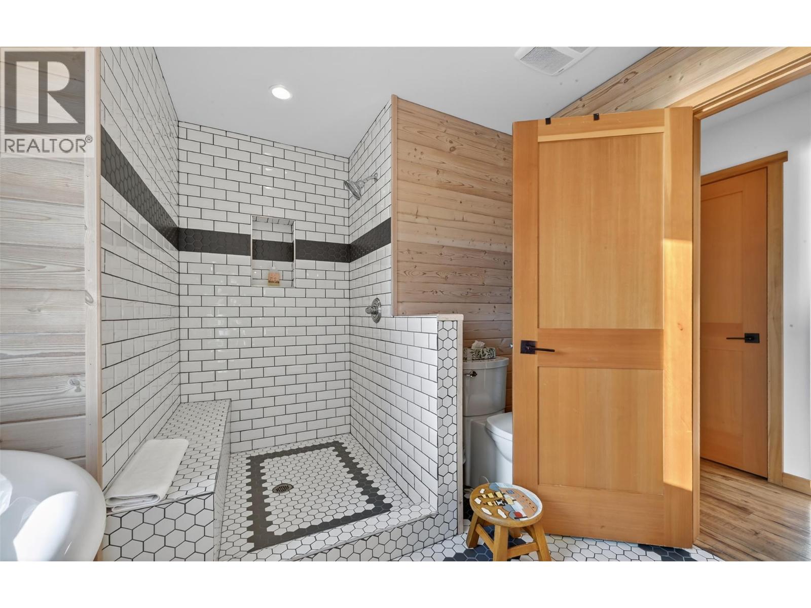 8437 Bighorn Sheep Lane, Canal Flats