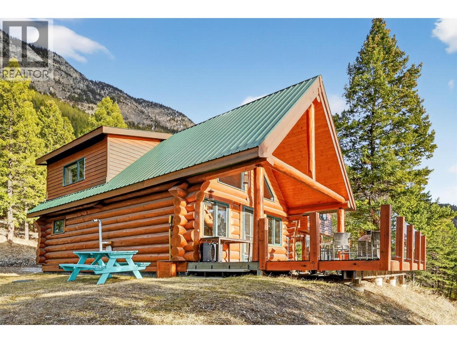 8437 Bighorn Sheep Lane, Canal Flats