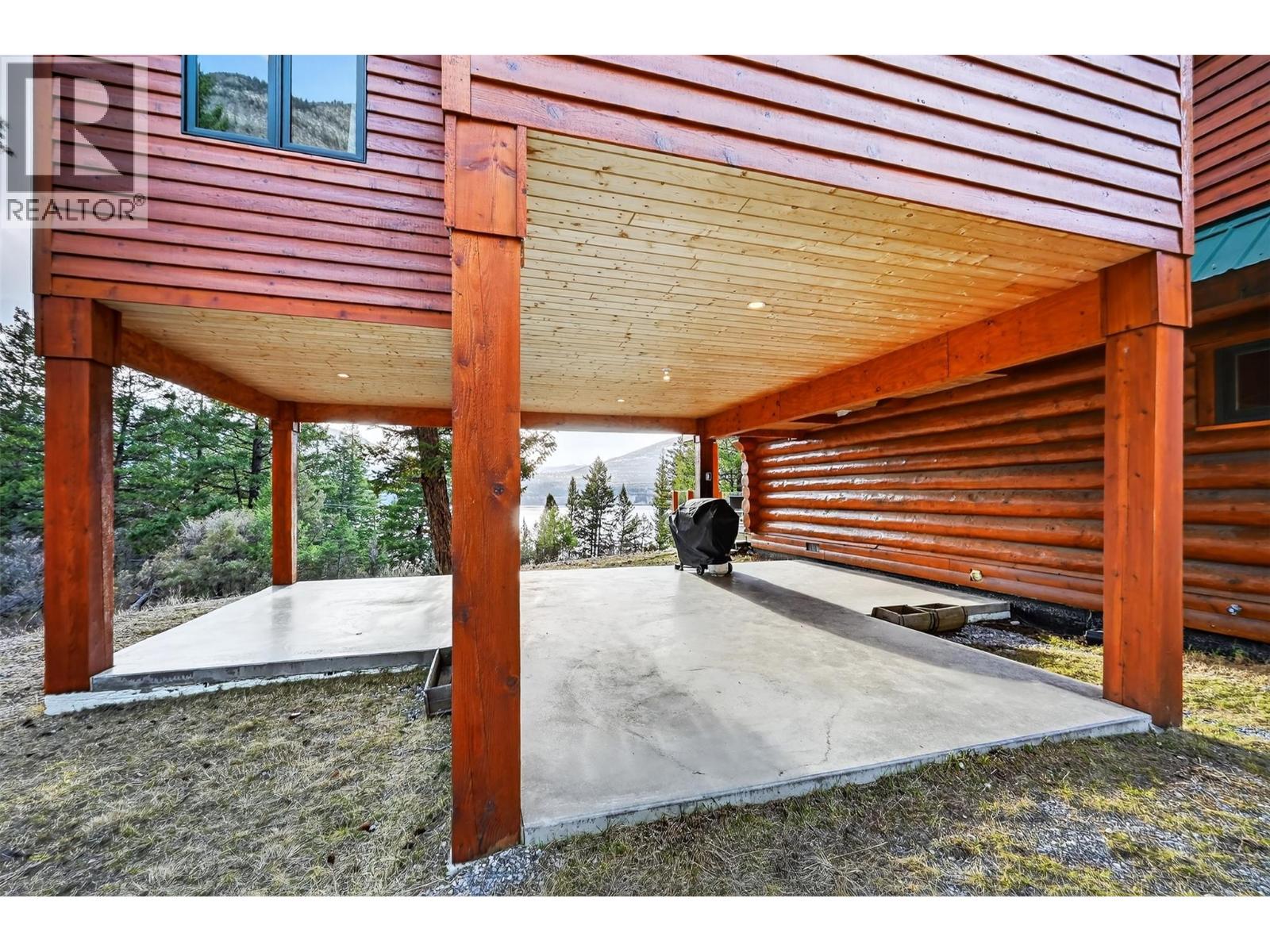 8437 Bighorn Sheep Lane, Canal Flats