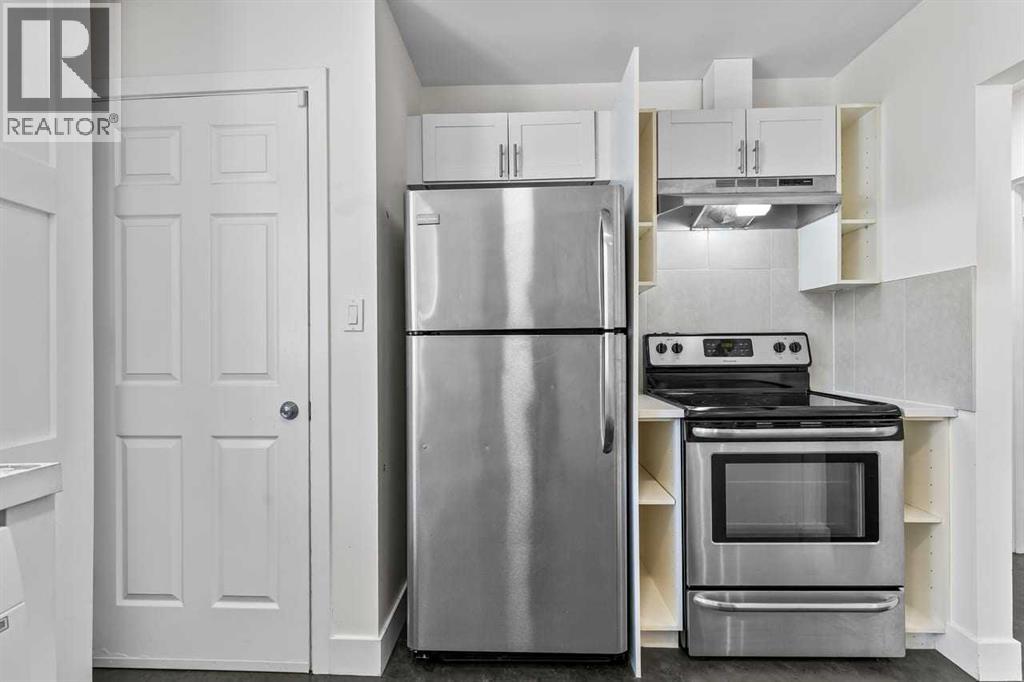 Single Family House Bungalow for Sale in   Avenue NE Winston Heights/Mountview Calgary 