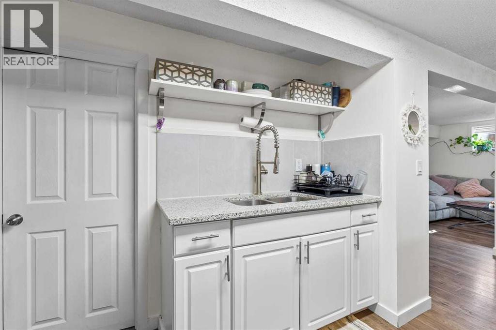 Single Family House Bungalow for Sale in   Avenue NE Winston Heights/Mountview Calgary 