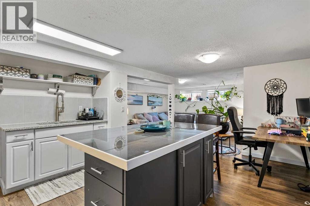 Single Family House Bungalow for Sale in   Avenue NE Winston Heights/Mountview Calgary 