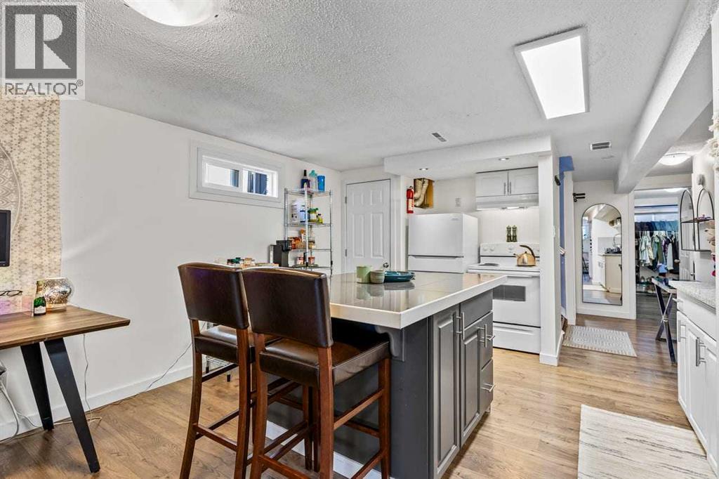 Single Family House Bungalow for Sale in   Avenue NE Winston Heights/Mountview Calgary 