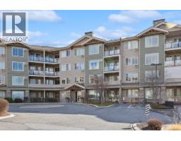 302 3735 Casorso Road, Kelowna