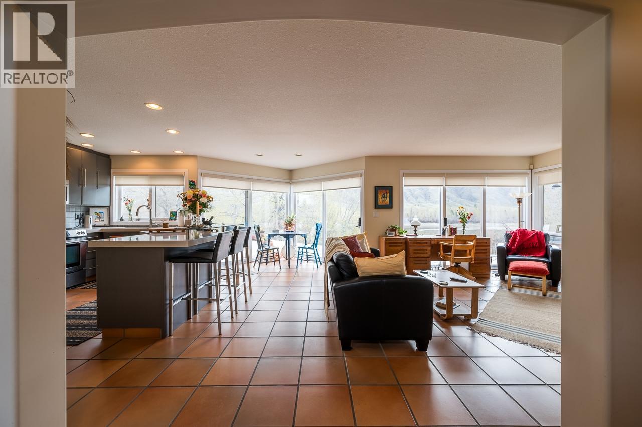 604 STANSFIELD Road, Kamloops