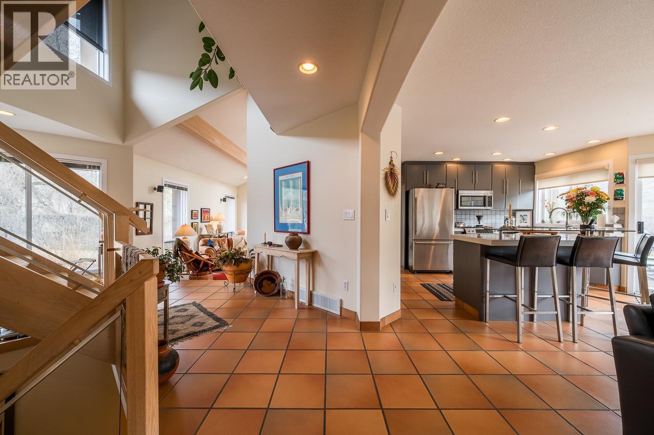 604 STANSFIELD Road, Kamloops