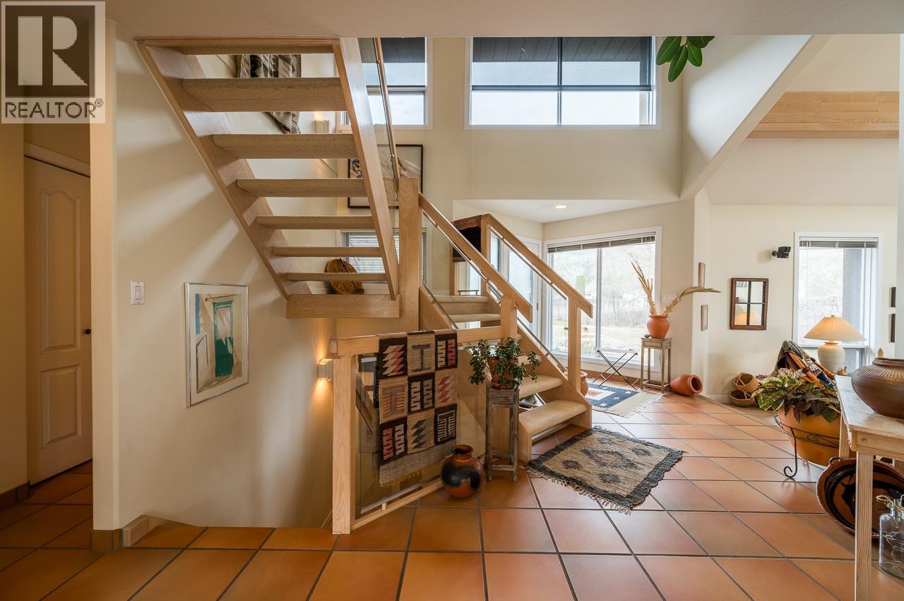 604 STANSFIELD Road, Kamloops