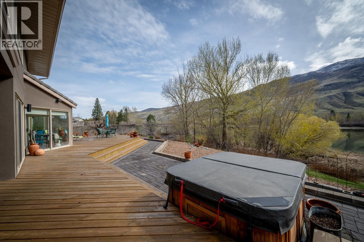 604 STANSFIELD Road - 50