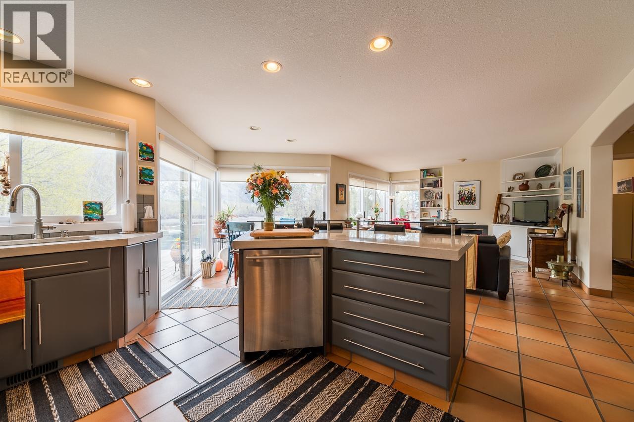 604 STANSFIELD Road, Kamloops