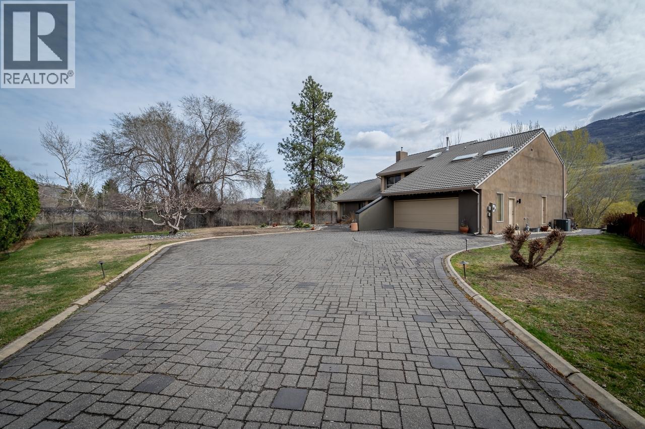 604 STANSFIELD Road, Kamloops