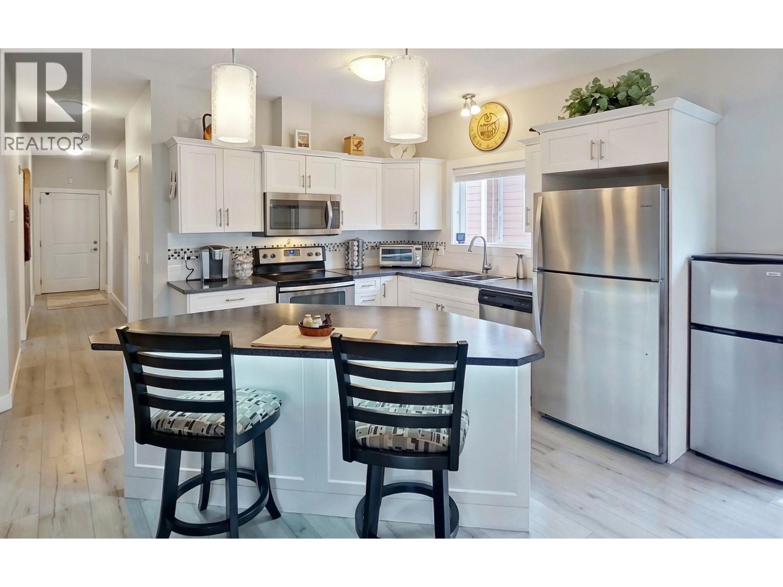 3377 Kingfisher Road - 5