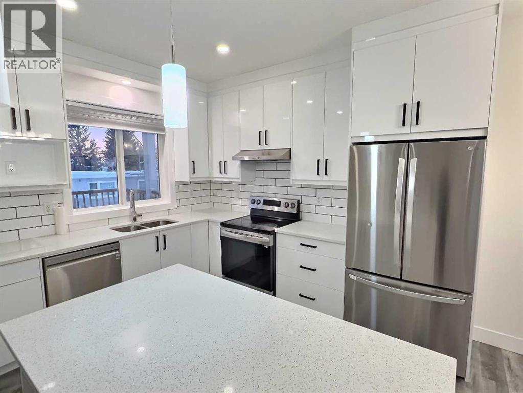 5209 57 AVENUE - 18