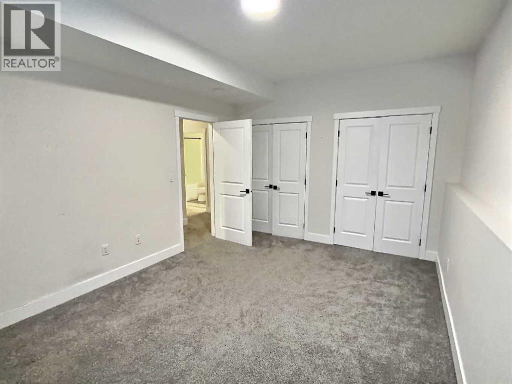 5209 57 AVENUE - 12