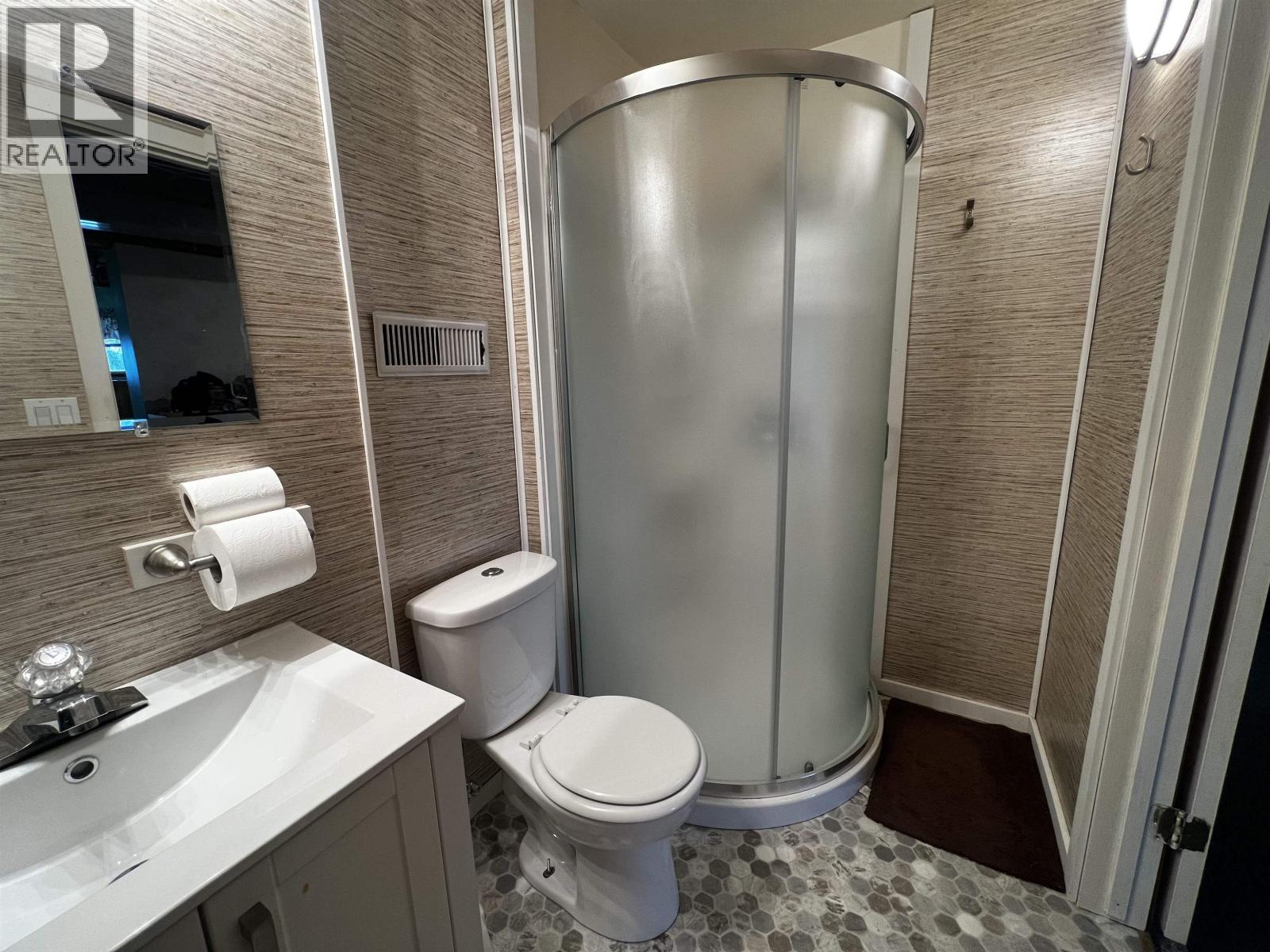 440 SIMON FRASER AVENUE, Fraser Lake