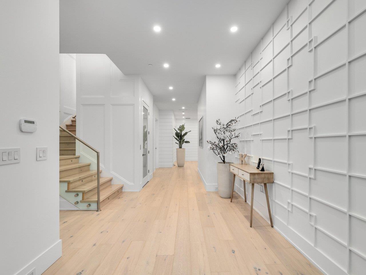 1126 STEVENS STREET, White Rock