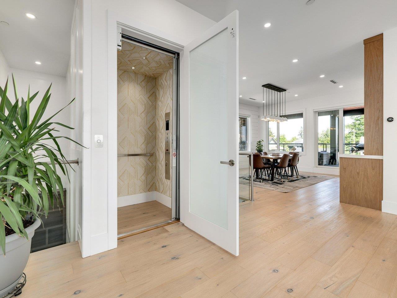 1126 STEVENS STREET, White Rock