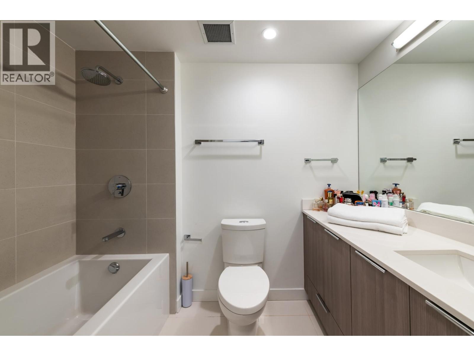 603 1471 HUNTER STREET, North Vancouver