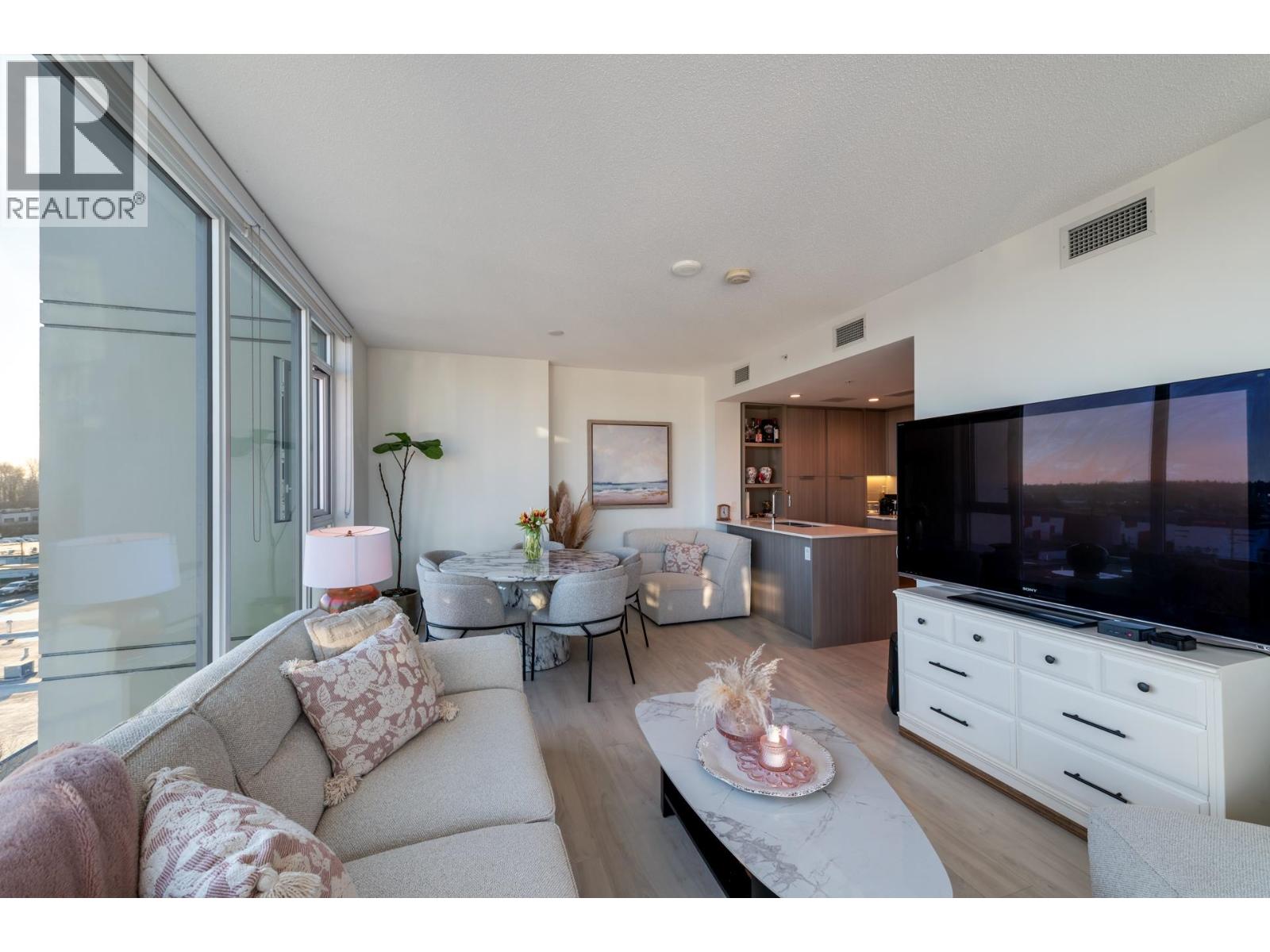 603 1471 HUNTER STREET, North Vancouver