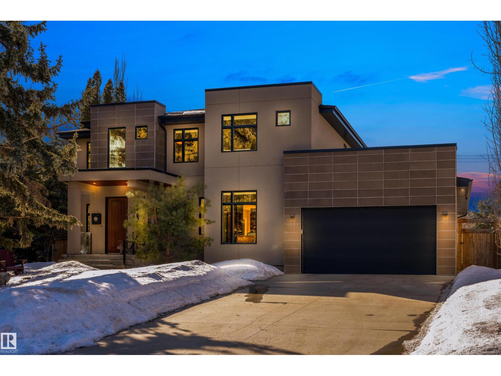 8408 118 ST NW - 1