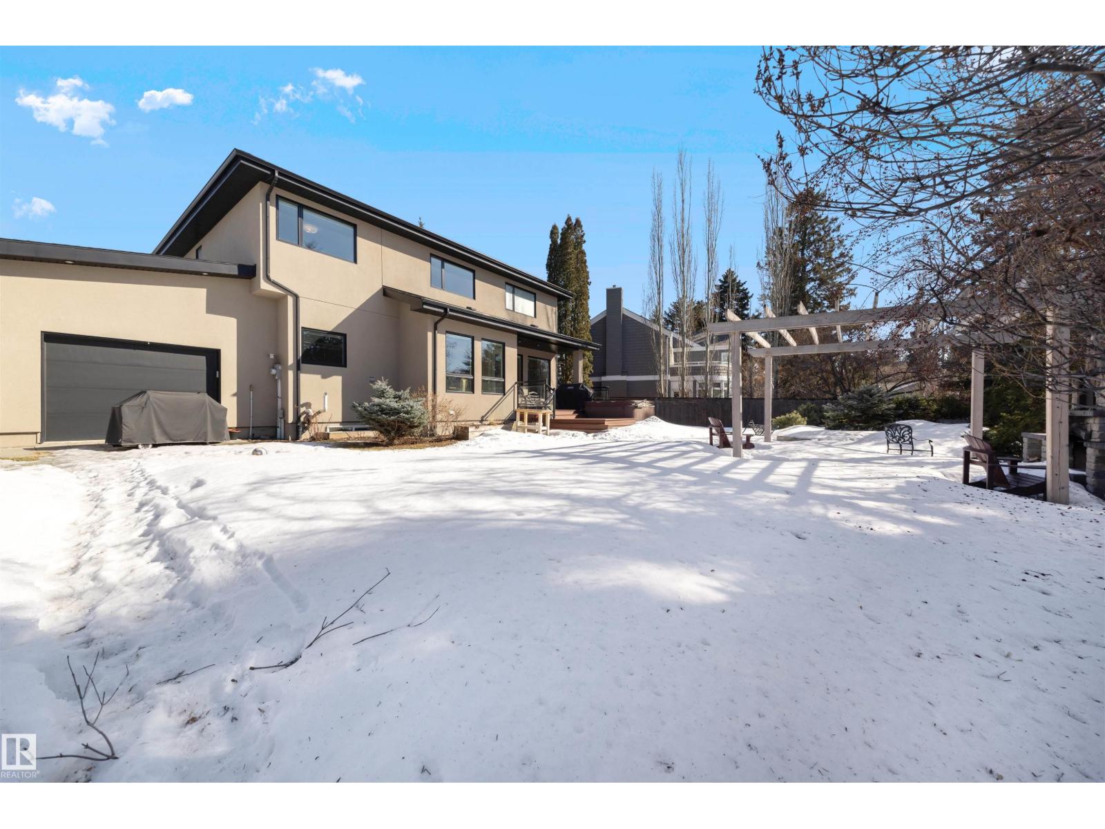 8408 118 ST NW - 38