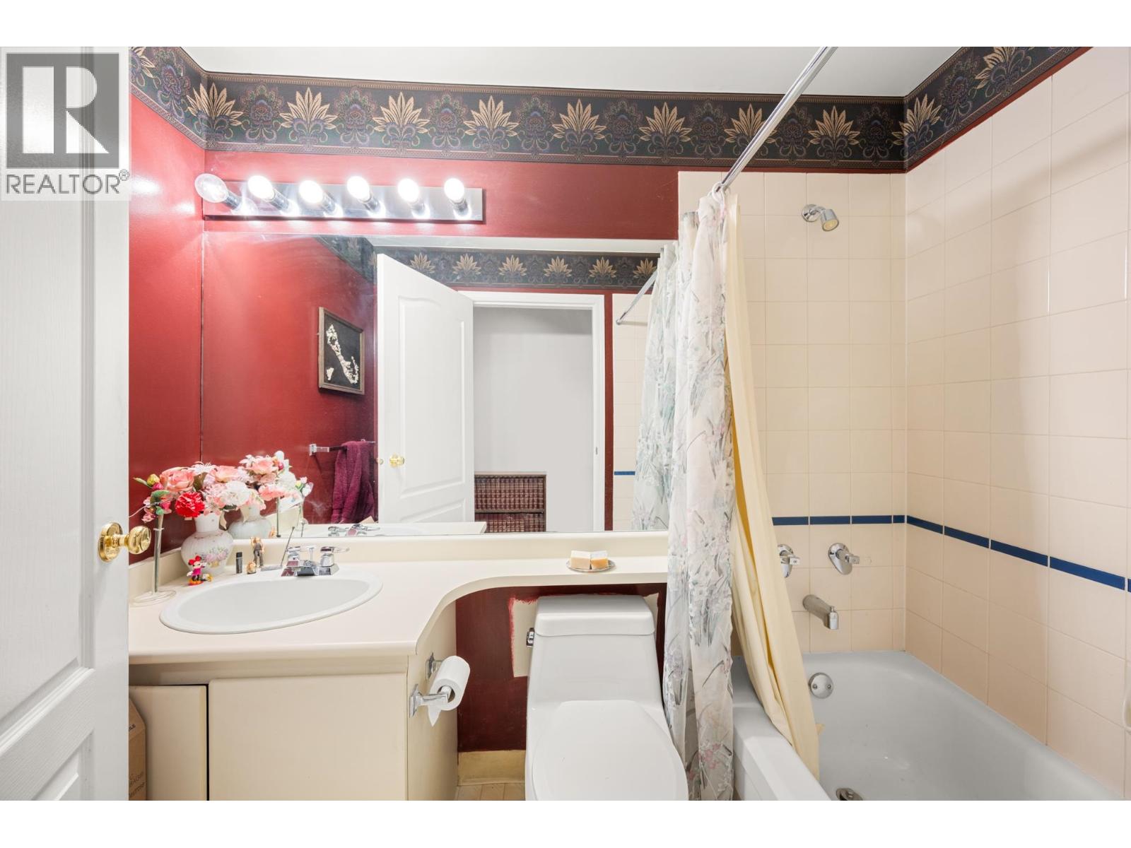 #108-4753 WEST RIVER Road, Delta