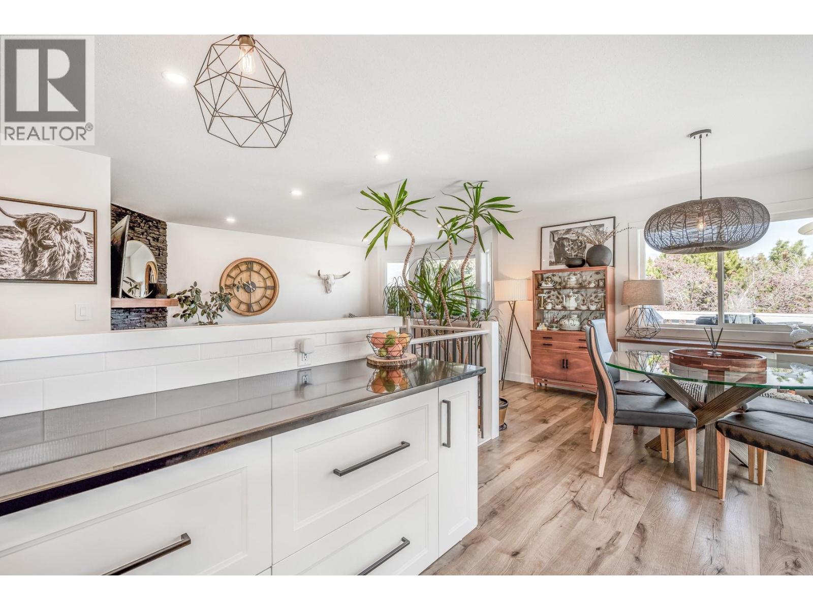  1141 Lynden Road, West Kelowna