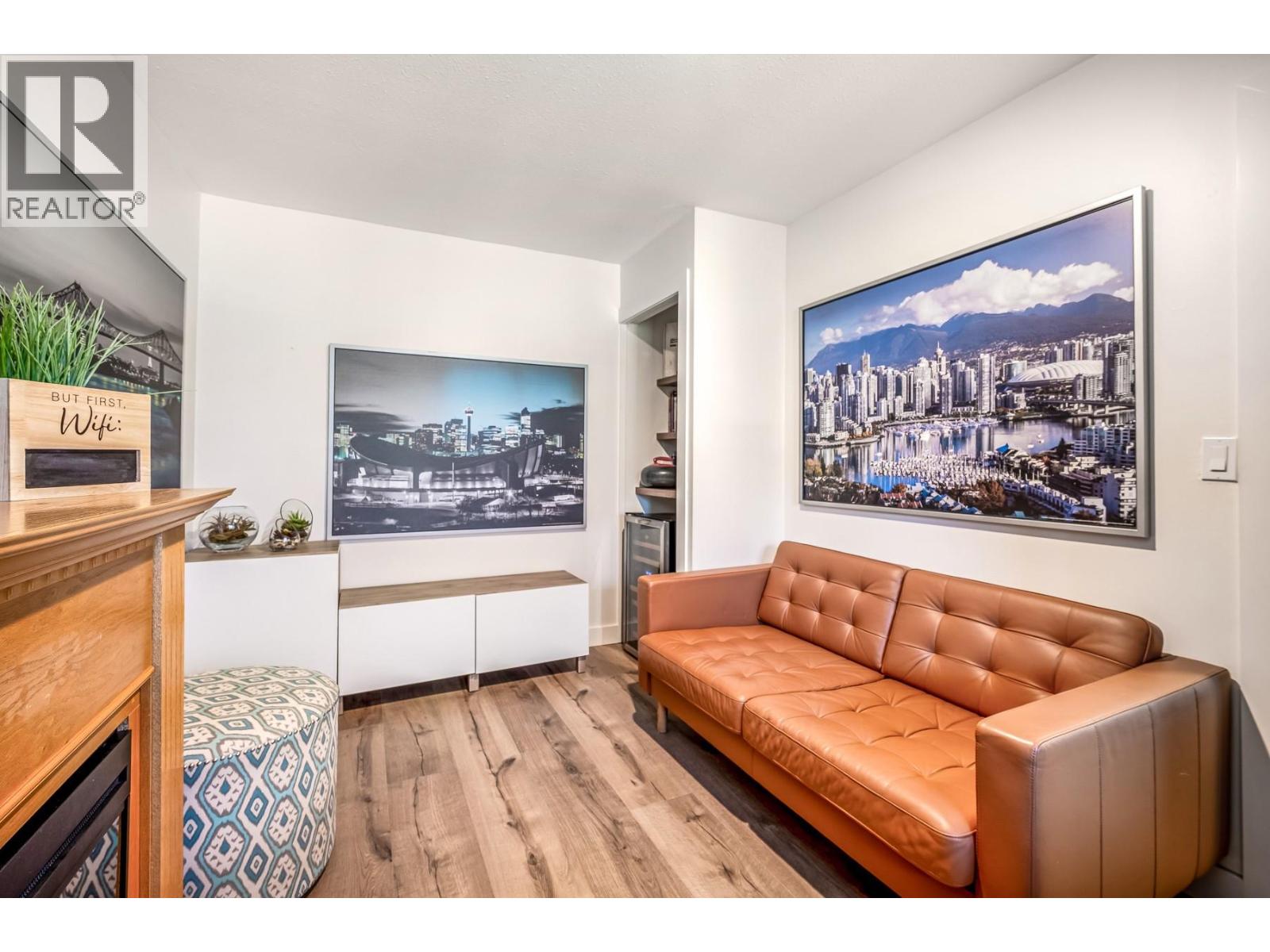 1141 Lynden Road - 26