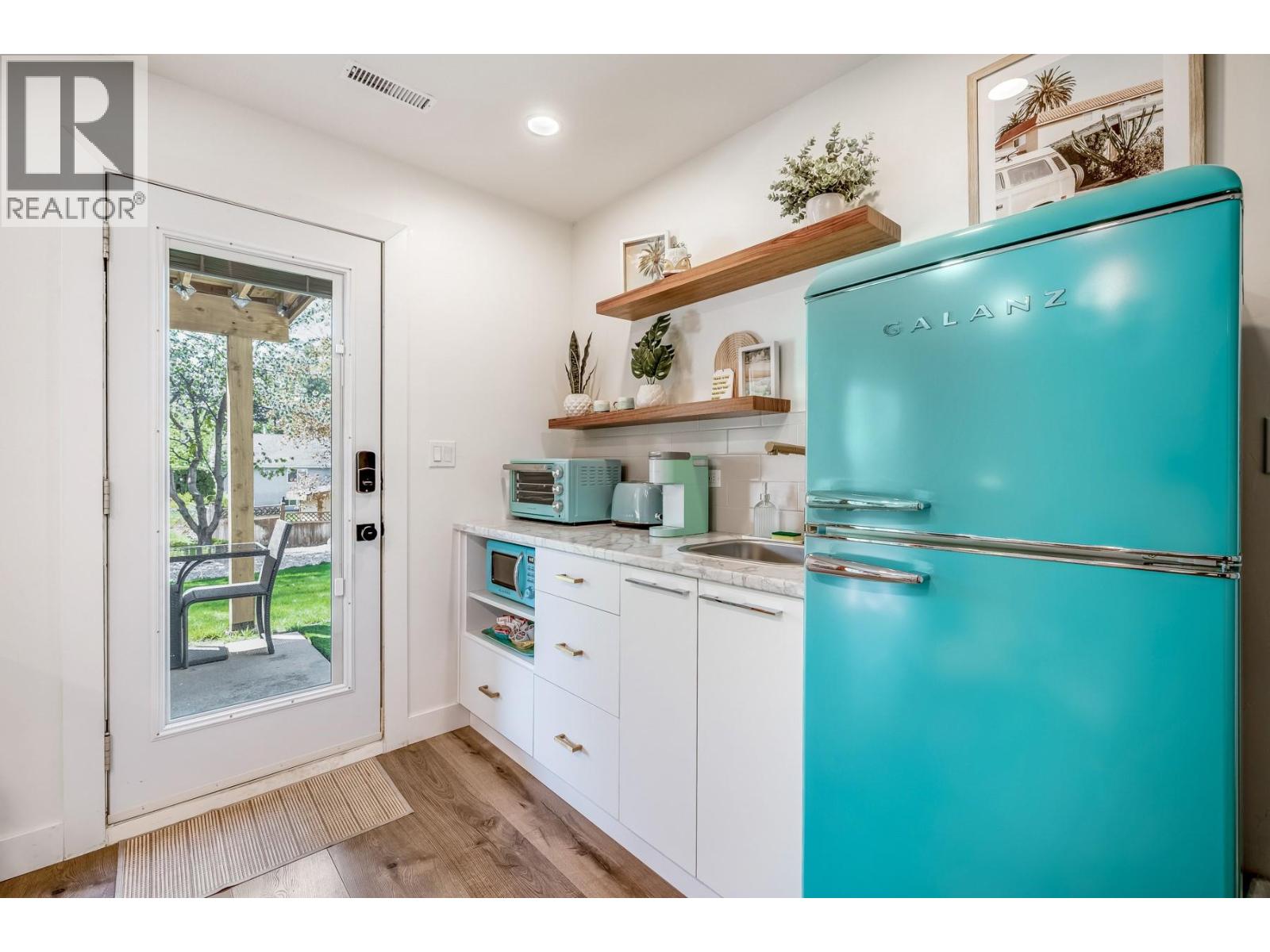  1141 Lynden Road, West Kelowna