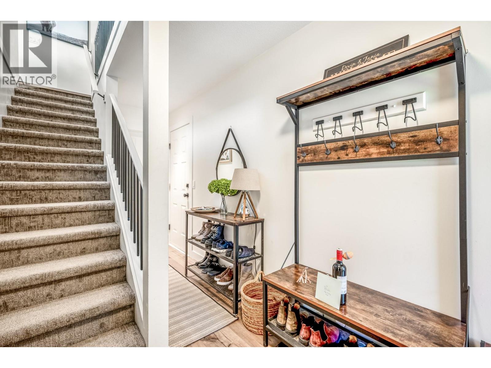  1141 Lynden Road, West Kelowna