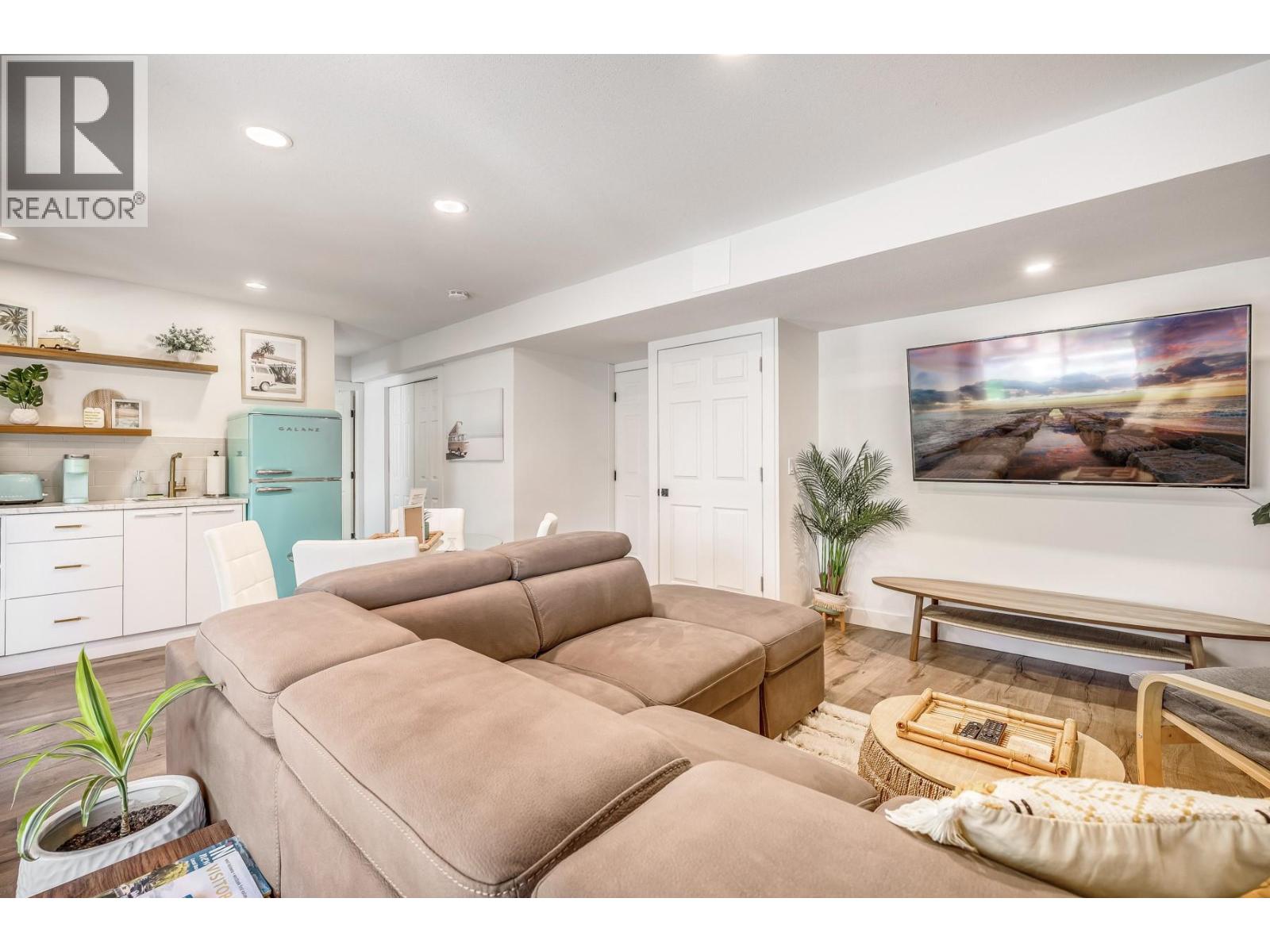  1141 Lynden Road, West Kelowna