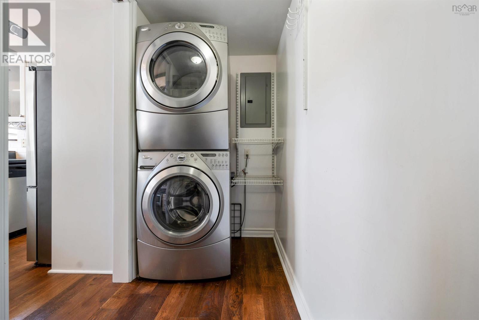 Property 13 of 32 of 309 108 Ochterloney Street