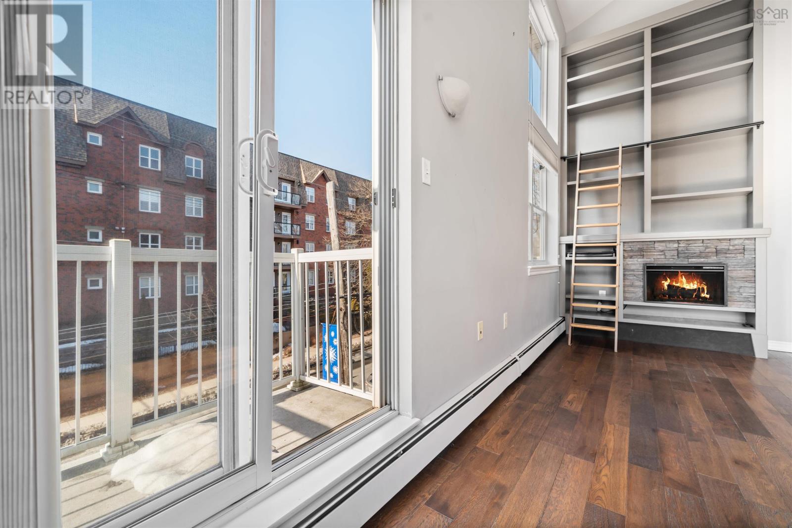 Property 4 of 32 of 309 108 Ochterloney Street