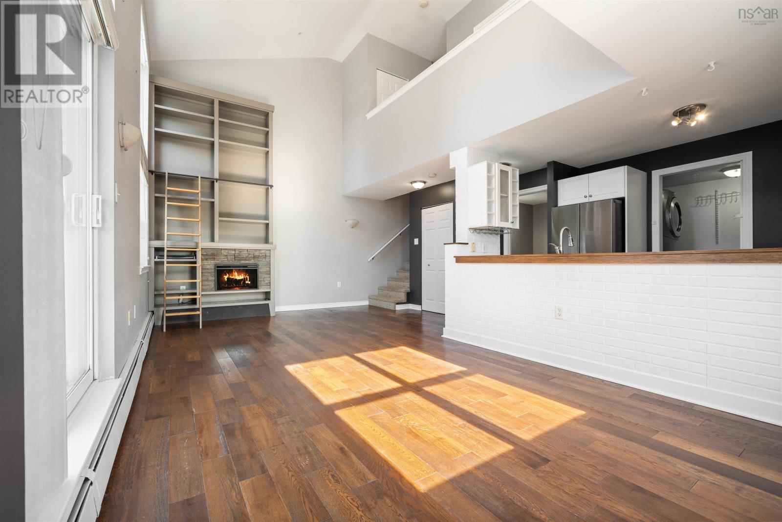 Property 6 of 32 of 309 108 Ochterloney Street