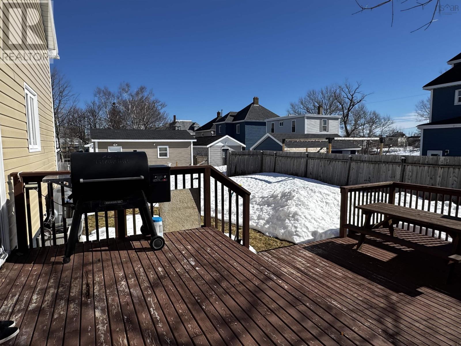 Property 22 of 41 of 75 Lower MacLean Street