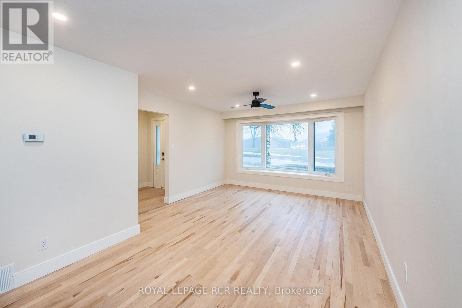 243 SIMON STREET - 19